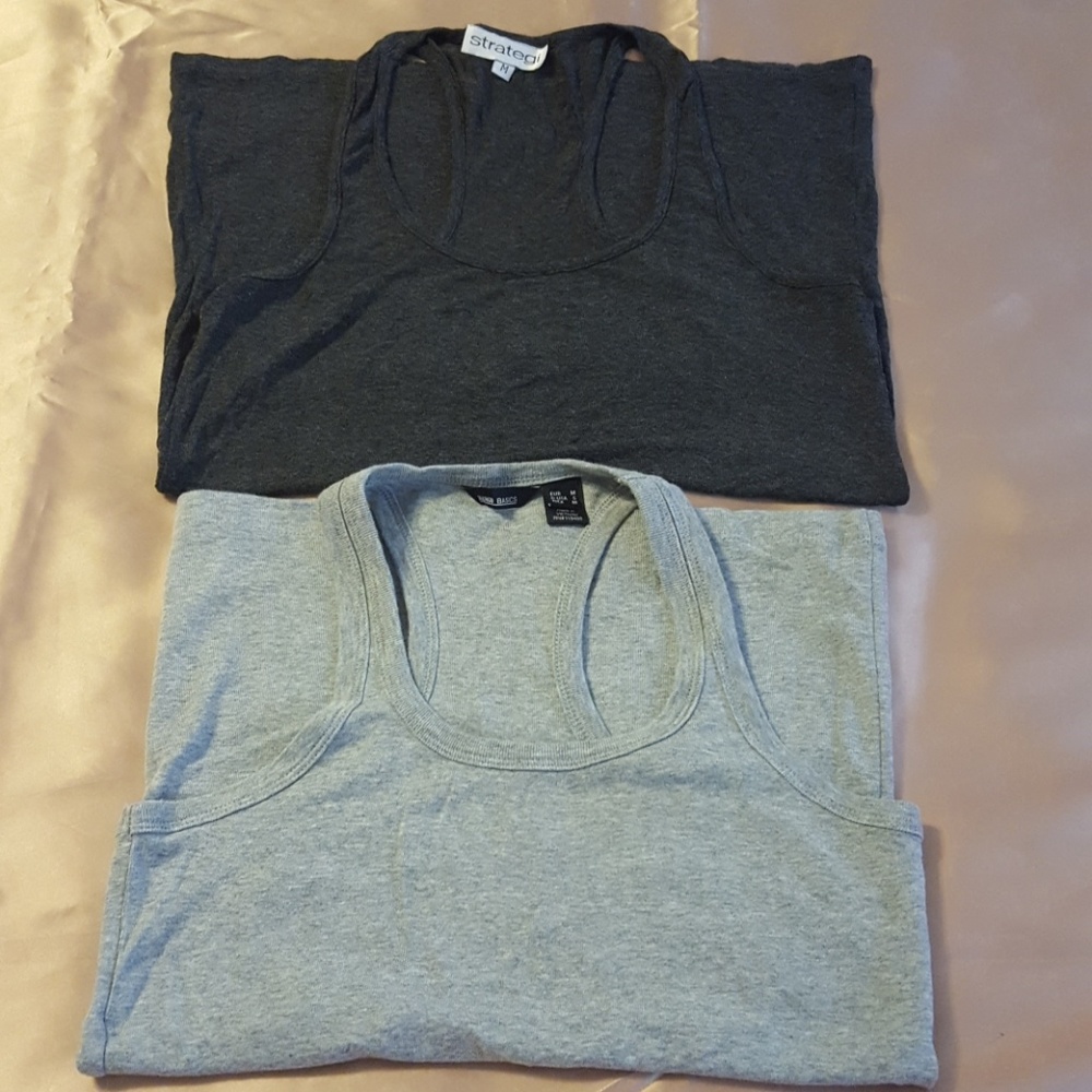 2 shirts bundle 1 Mango basics and 1 strategi.